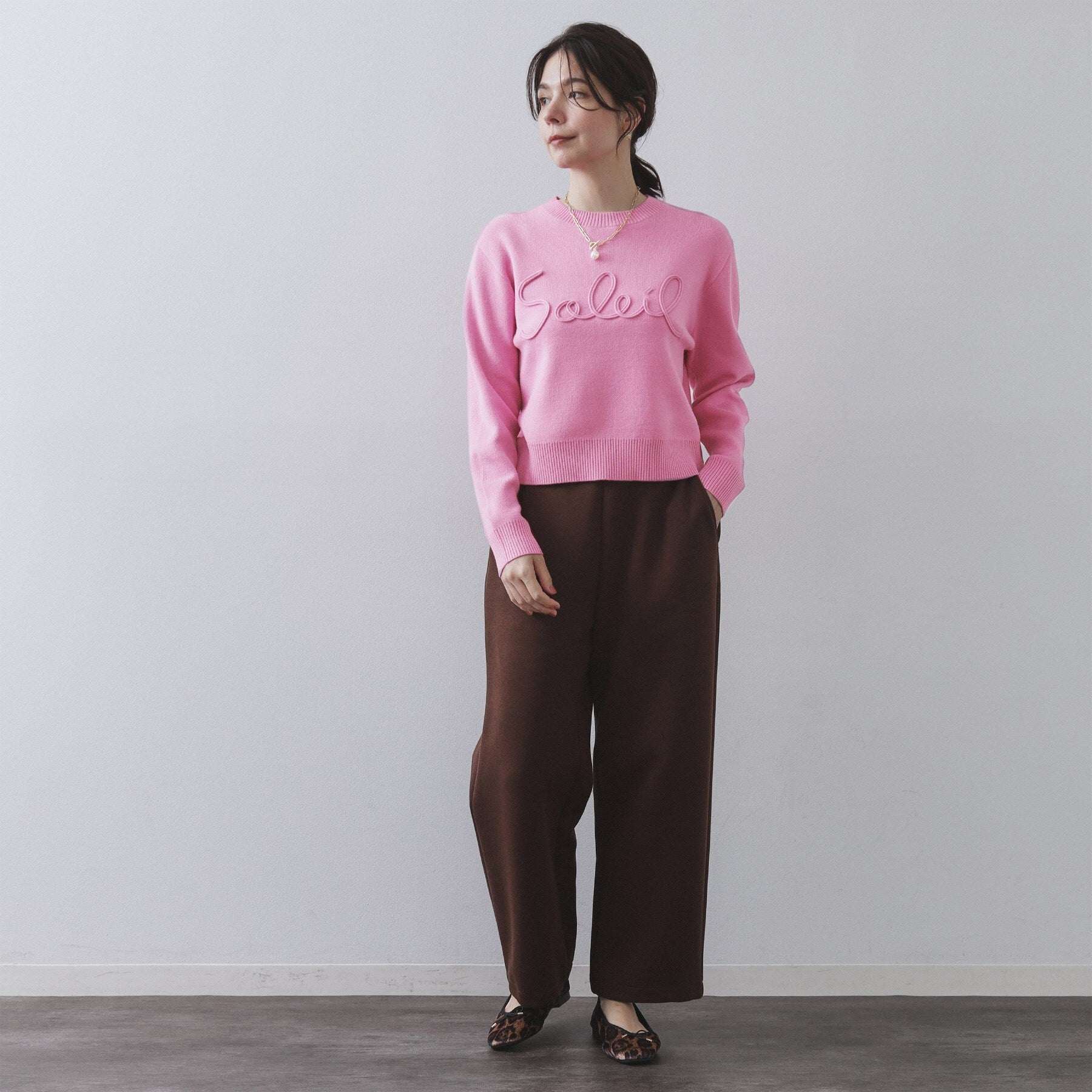 オペーク ドット クリップ OPAQUE.CLIP チェーン刺繍ロゴニットプルオーバー【洗濯機洗い可】 (ピンク(072)) ピンク(072)