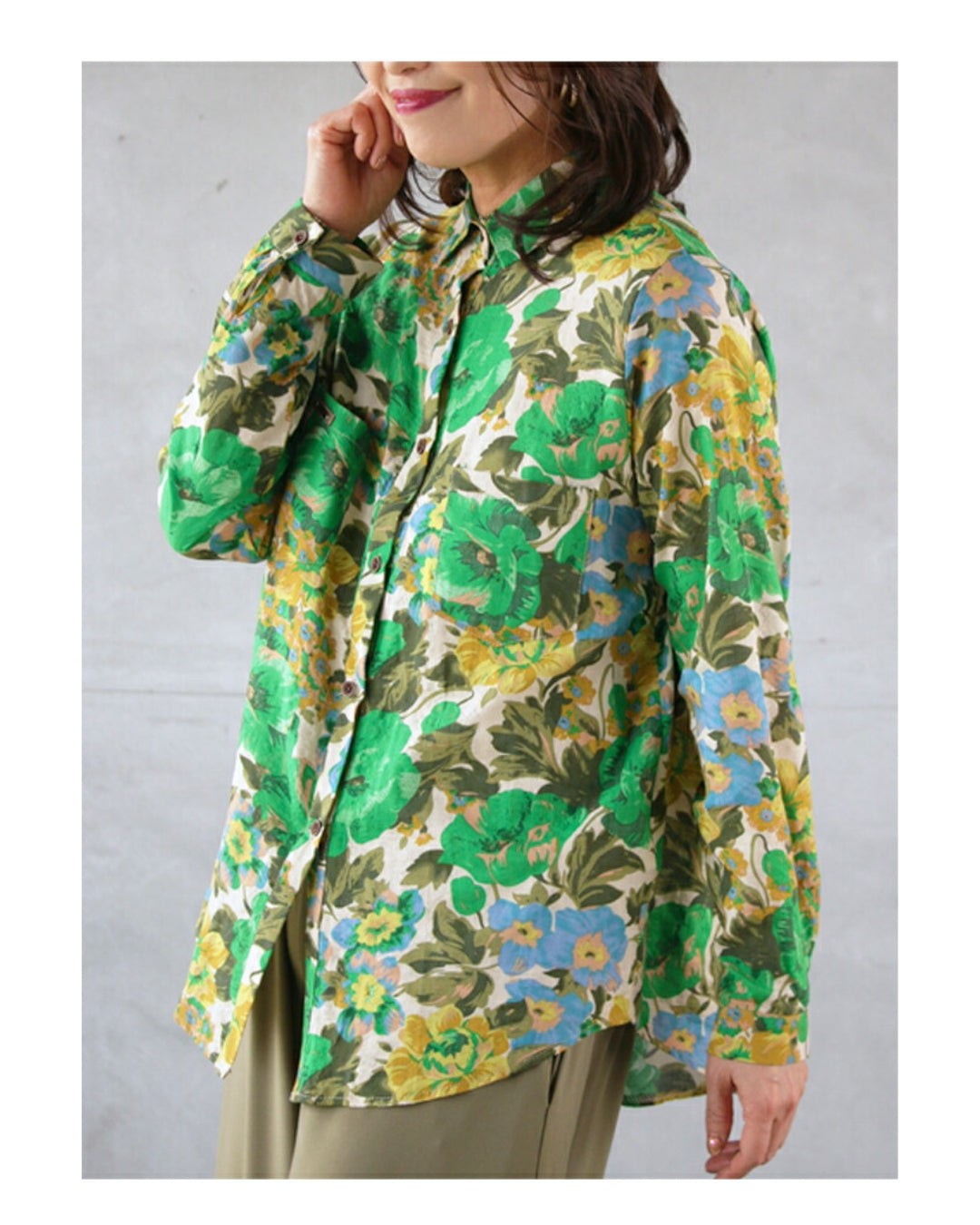 オトナ OTONA 大胆柄を纏う 華やかに彩るグリーンフラワーシャツ (グリーン) グリーン