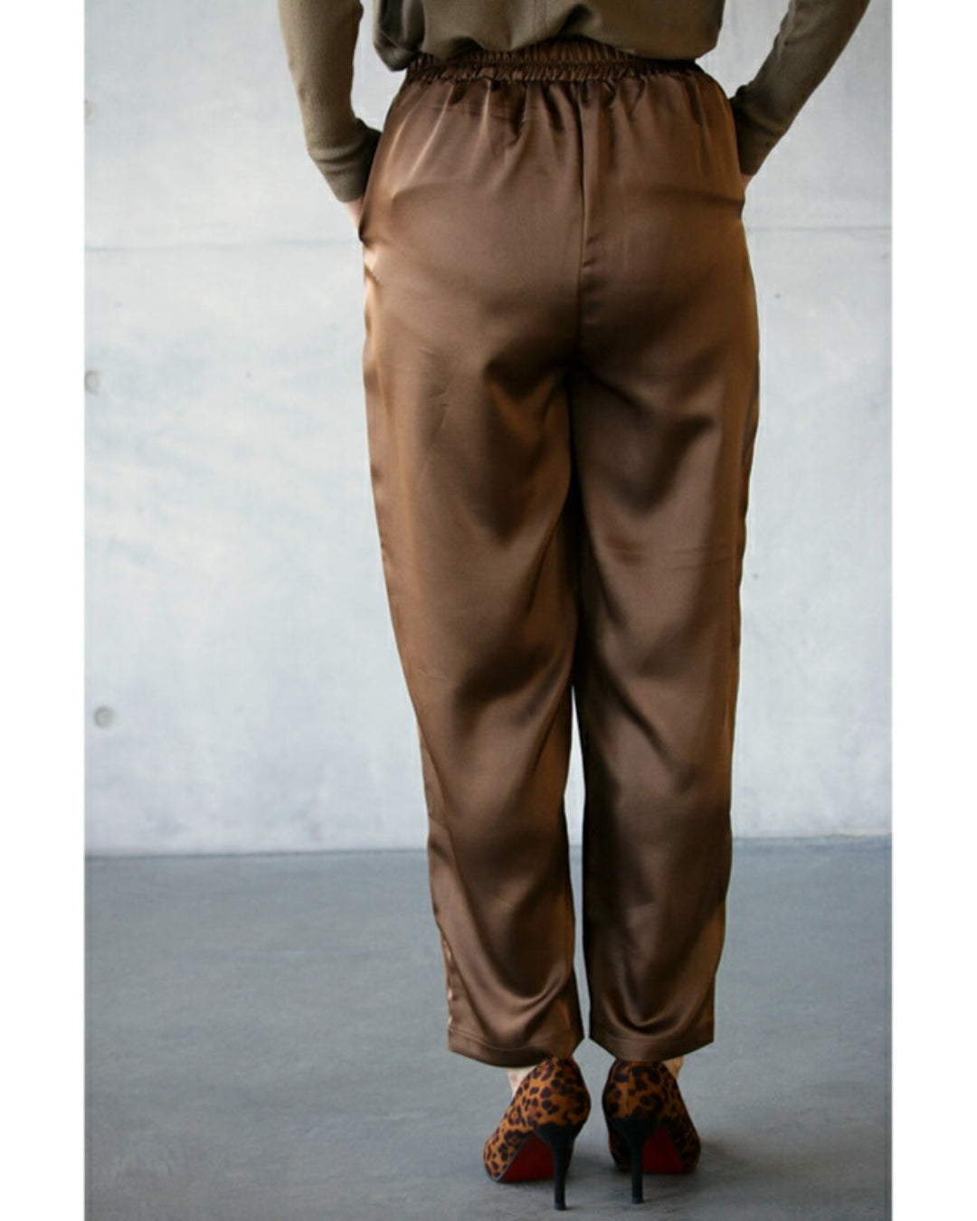 オトナ OTONA 大人の品格 ツヤパンツ (ブラウン) ブラウン