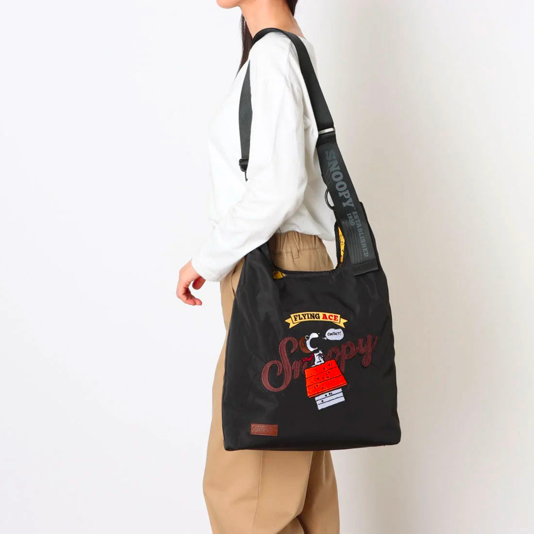 アウトドアプロダクツ OUTDOOR PRODUCTS アウトドアプロダクツ OUTDOORPRODUCTSPEANUTSコレクション スヌーピー 2Wayショルダー (クロ) クロ