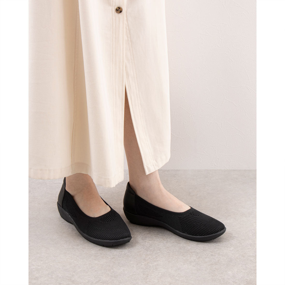 パンジー Pansy 軽量ニットパンプス