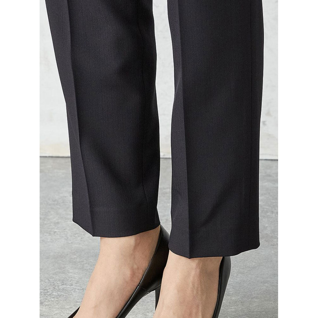 パーフェクトスーツファクトリー Perfect Suit FActory 【上下洗える】梳毛調テーパードパンツ ストライプ