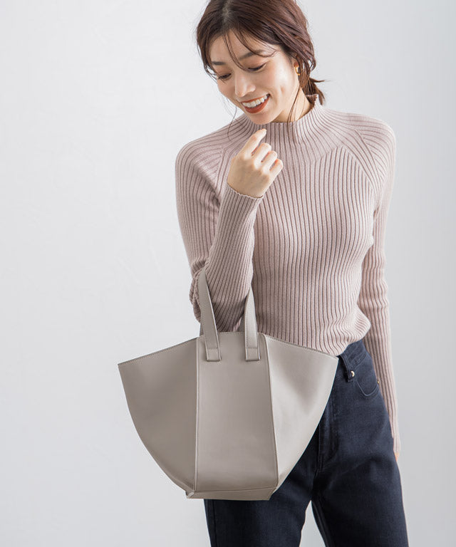 ピエロ Pierrot 変形ハンドバッグ (グレージュ) グレージュ