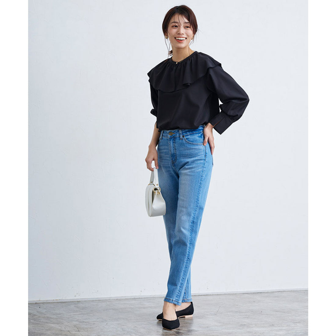 ハーフラウンドハンドバッグ