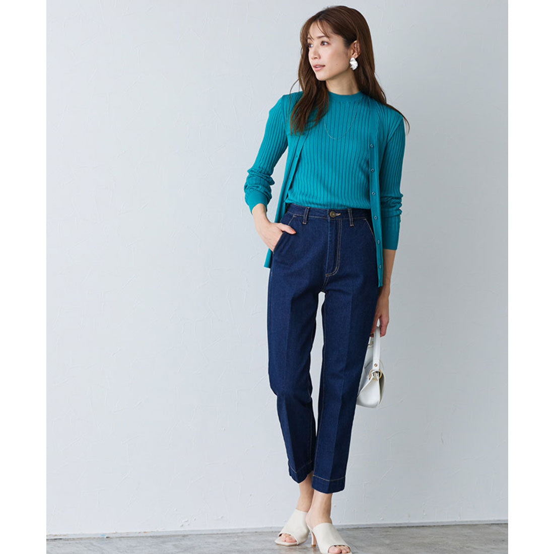 ハーフラウンドハンドバッグ