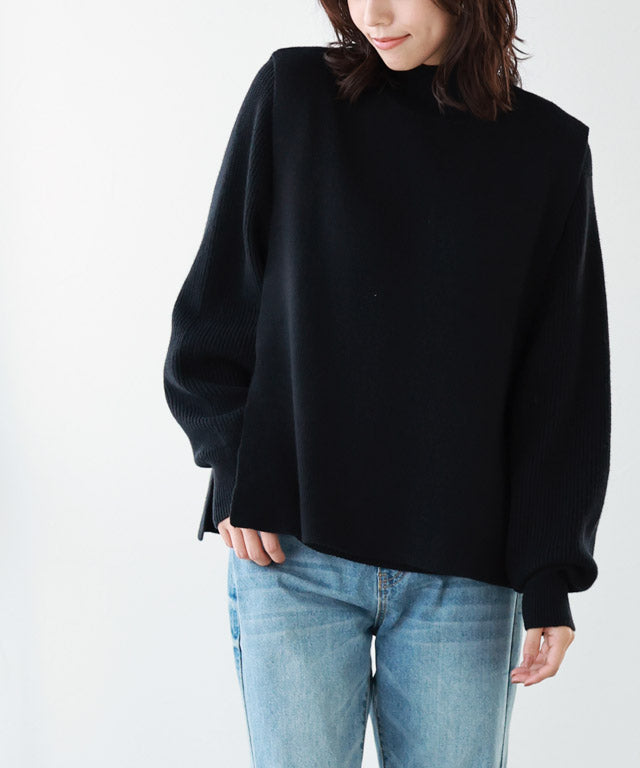 Marvelous by Pierrot High neck vest x puff sleeve knit set