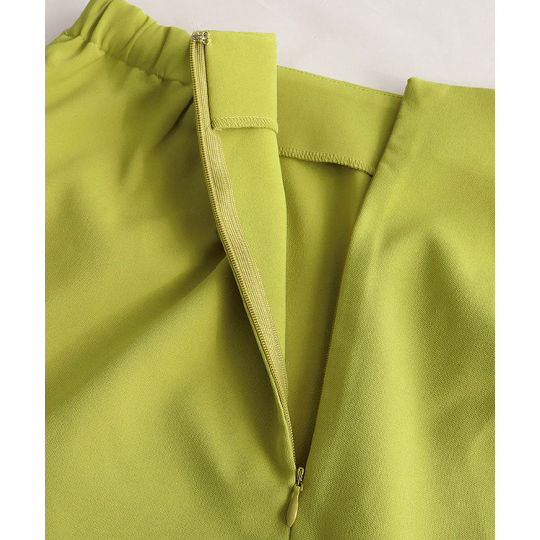 側邊翻蓋口袋I型裙子