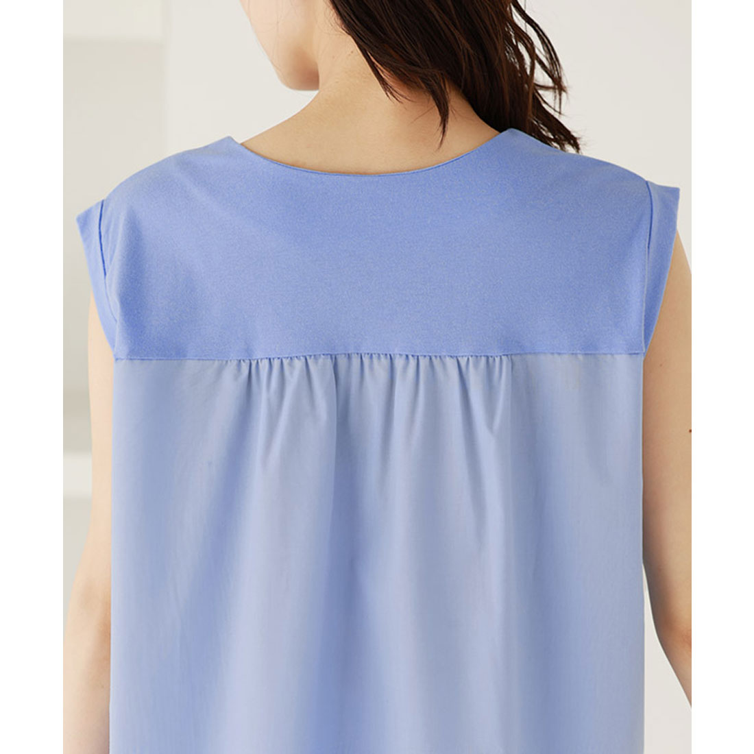 異素材切り替えキーネックカットソー