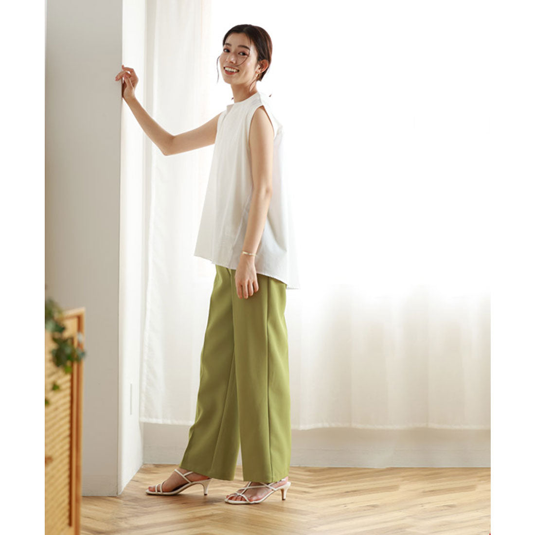 異素材切り替えキーネックカットソー