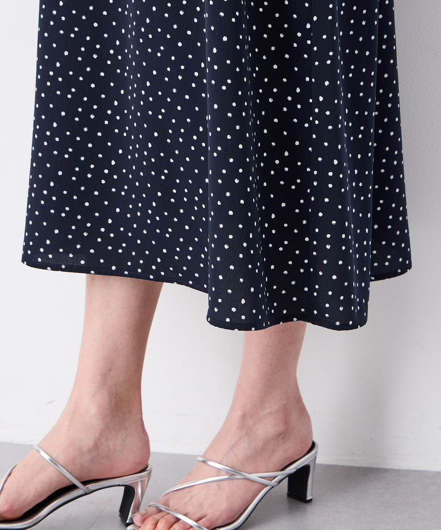 プチ オンフルール Petit Honfleur 【接触冷感】ドットプリントキャミワンピース (ネイビー) ネイビー