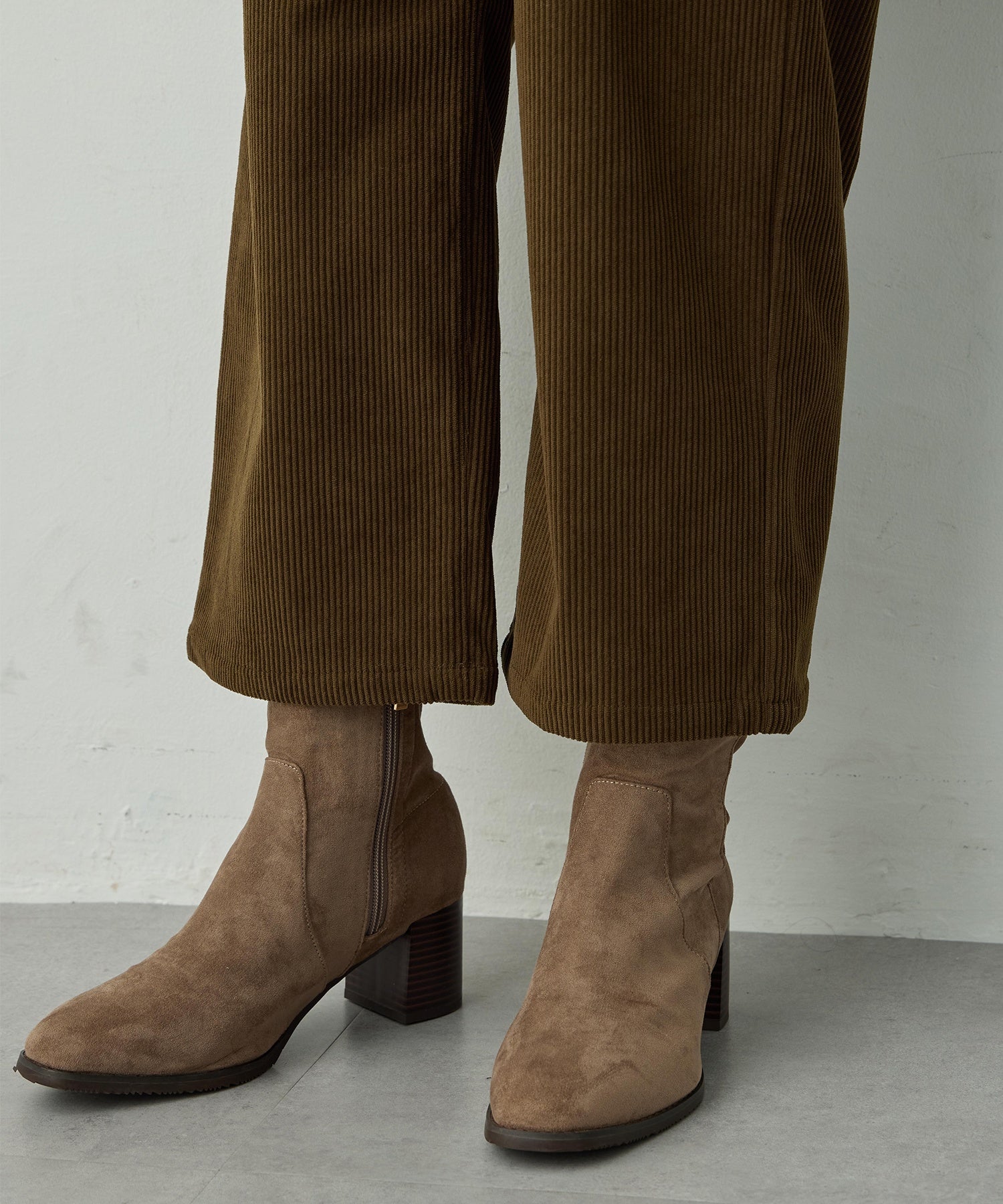 プチ オンフルール Petit Honfleur コーデュロイセミワイドパンツ (ブラック) ブラック