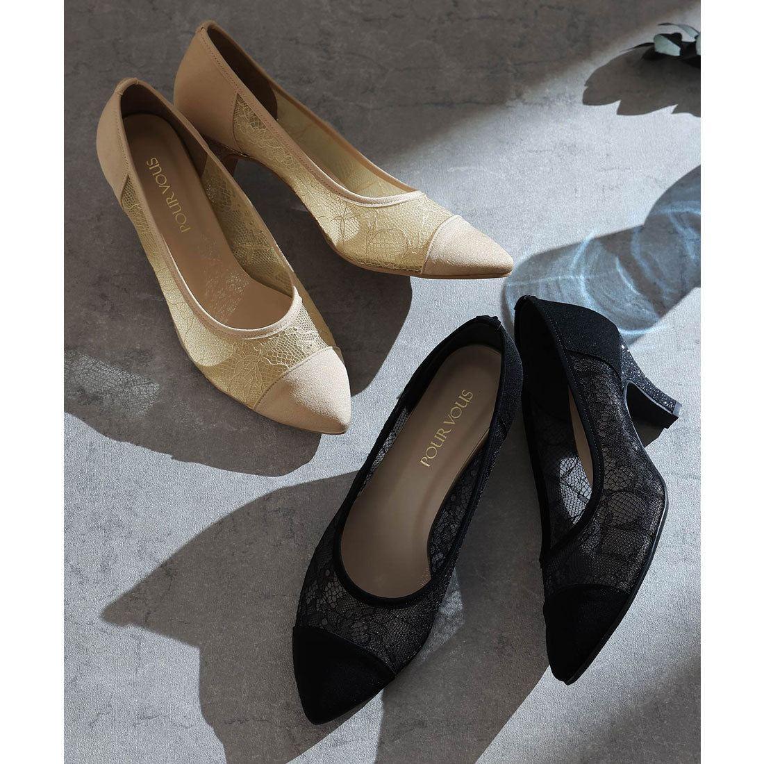 プールヴー PourVous ポインテッドトゥレースパンプス