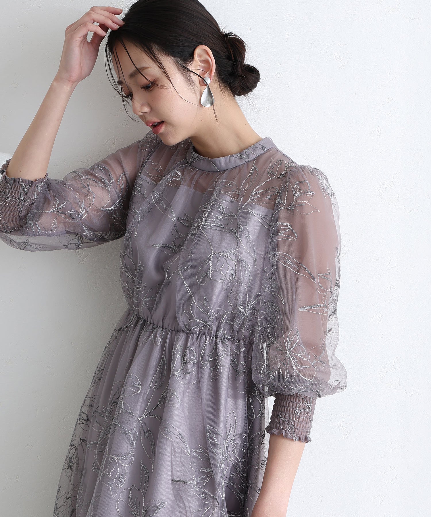 プールヴー PourVous ラメエンブロイダリーシアー素材スタンドカラーパーティードレスお呼ばれ袖あり&ミモレ丈同窓会成人式フォーマルオケージョンドレス結婚式二次会 フォーマル ワンピース パーティードレス (モーヴ) モーヴ