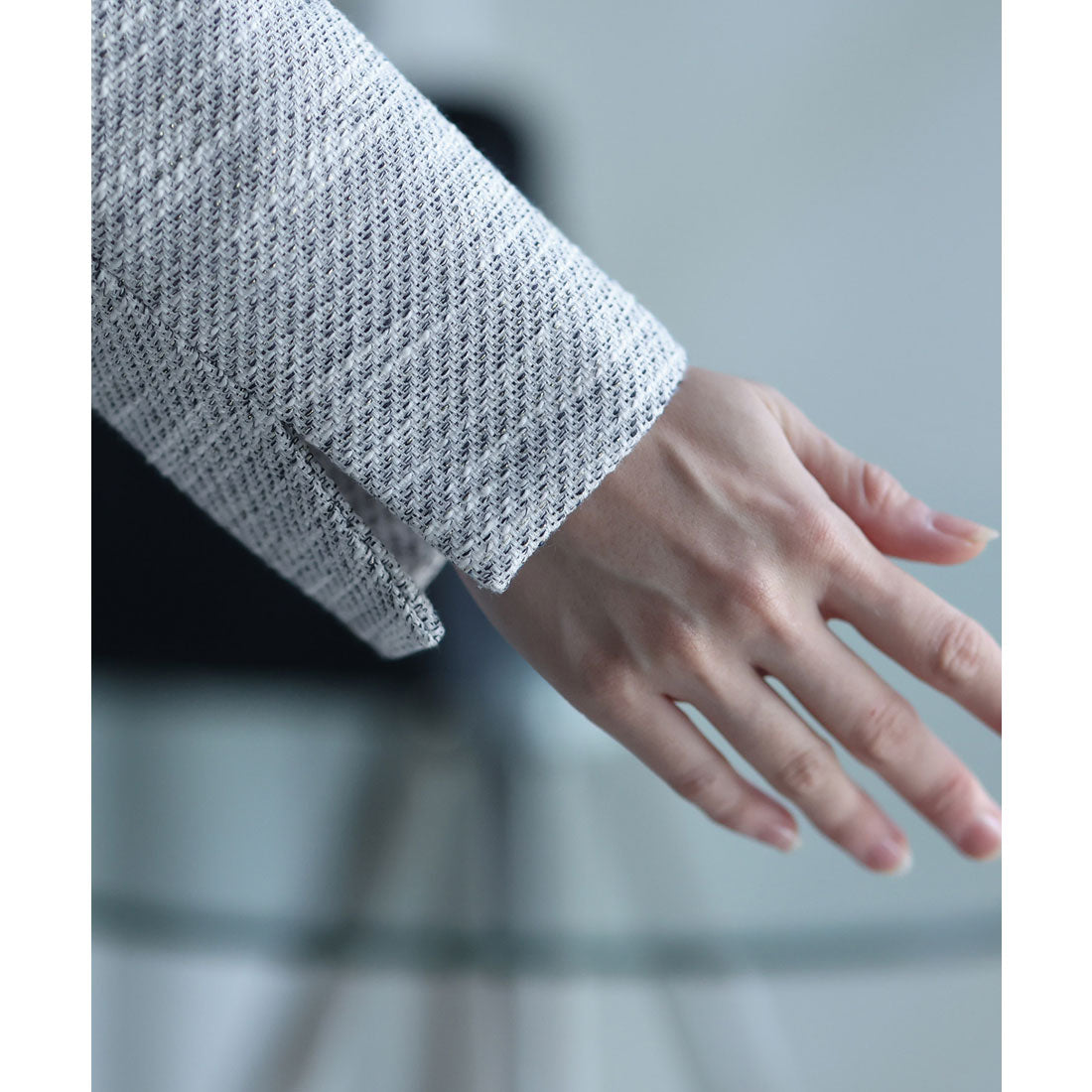 プールヴー PourVous ノーカラーパンツスーツ