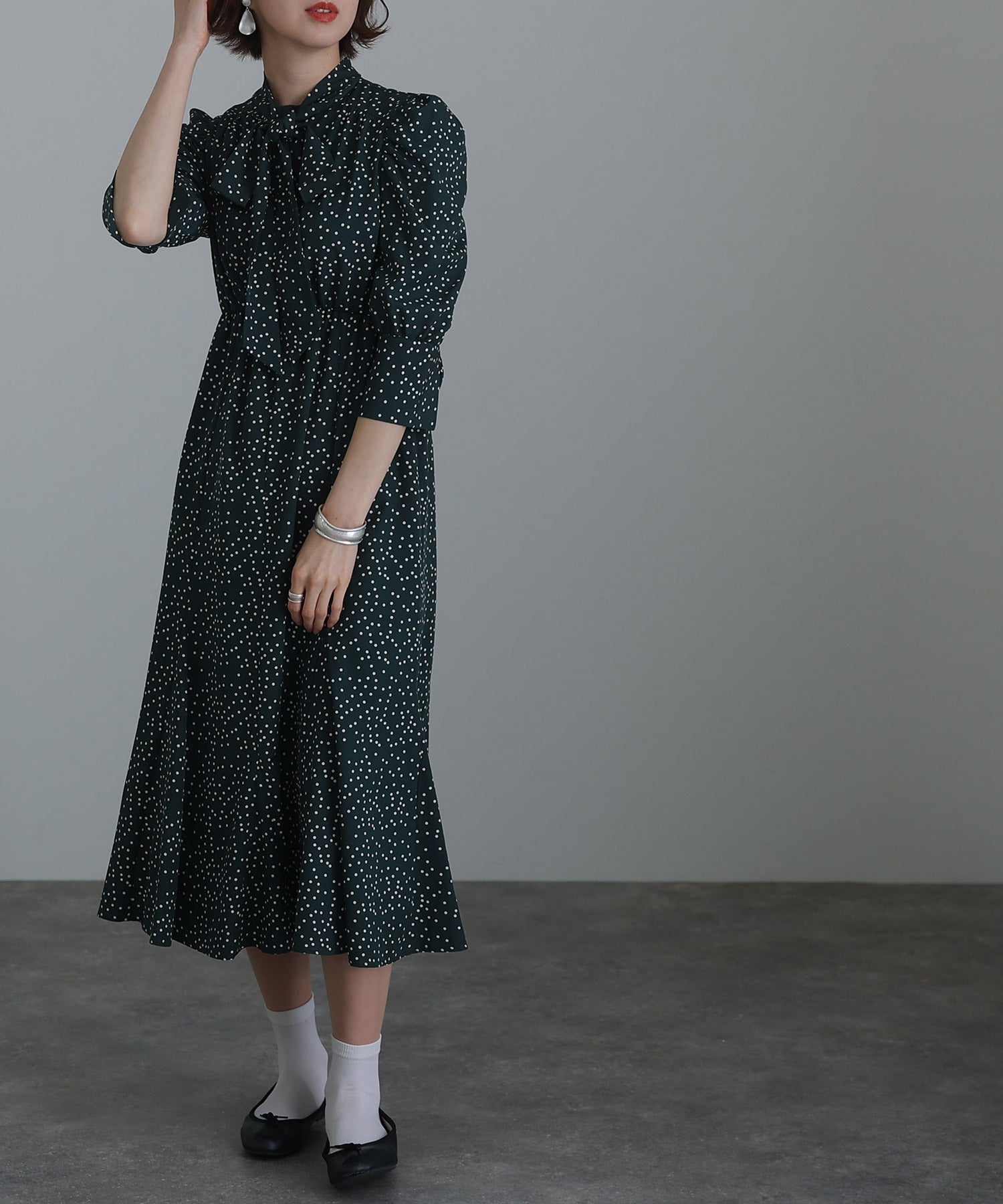 プールヴー PourVous 結婚式パーティードレスレトロ袖あり&ミモレ丈お呼ばれフォーマル ワンピース 20代 30代 40代 (グリーン) グリーン