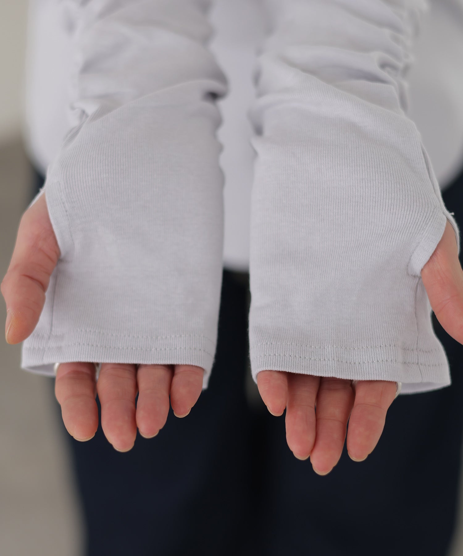 PourVous Boat Neck Fingerless T-Shirt