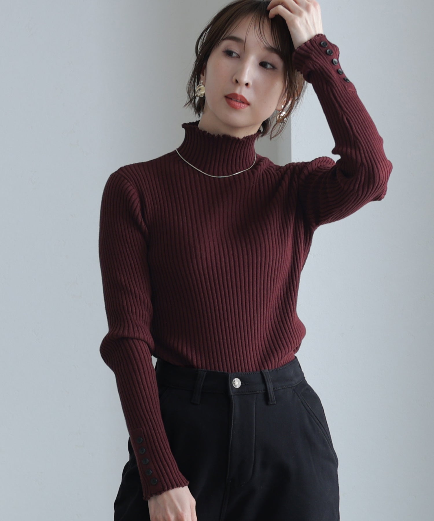 プールヴー PourVous メロウ襟タートルネックリブニット