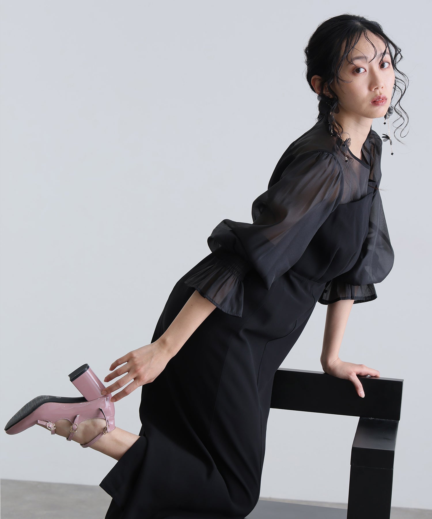 プールヴー PourVous 結婚式パーティードレスビスチェミモレ丈&袖ありセレモニーフォーマル ワンピース 20代 30代 40代 (ブラック) ブラック