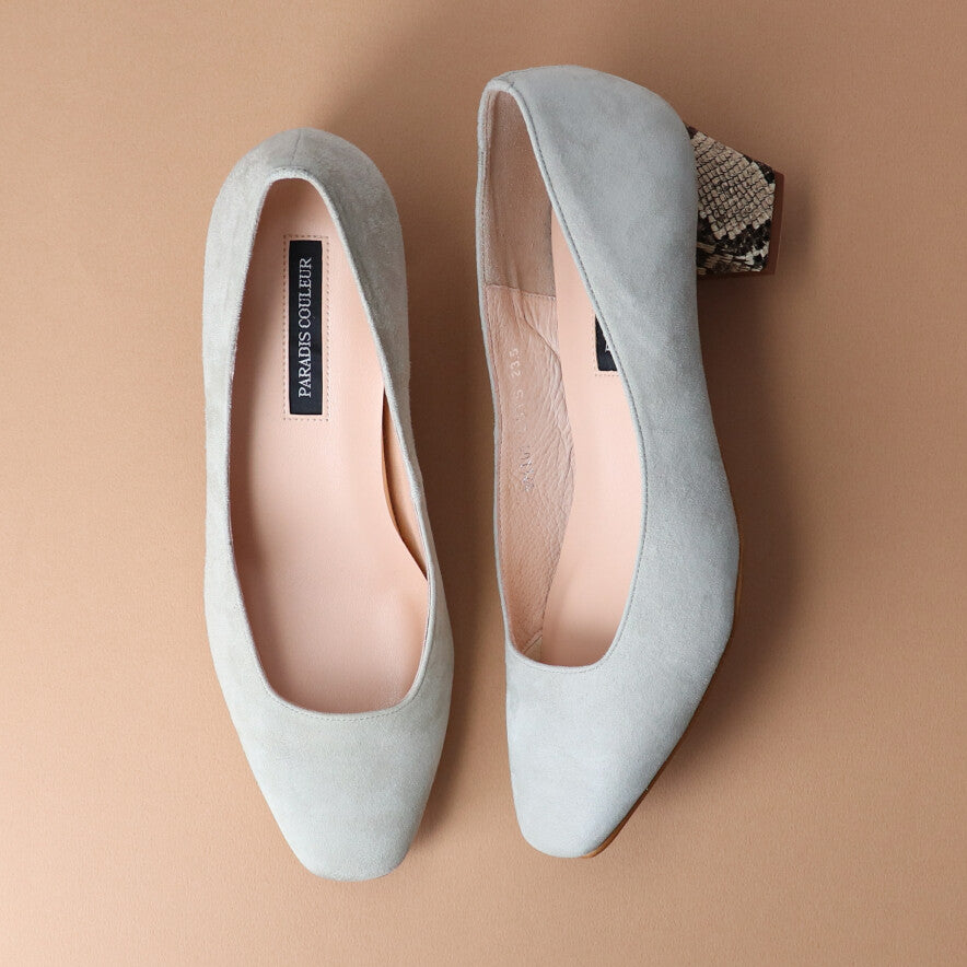 パラディクルール PARADIS COULEUR スクエアカットプレーンパンプス,ライトグレースウェード