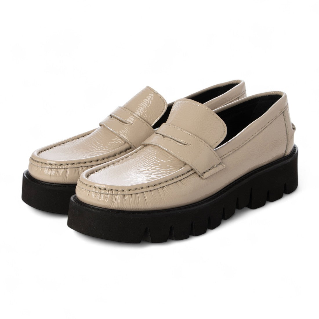 パスクッチ PASCUCCI エクストラライトソールローファー (ライトベージュエナメル) ライトベージュエナメル
