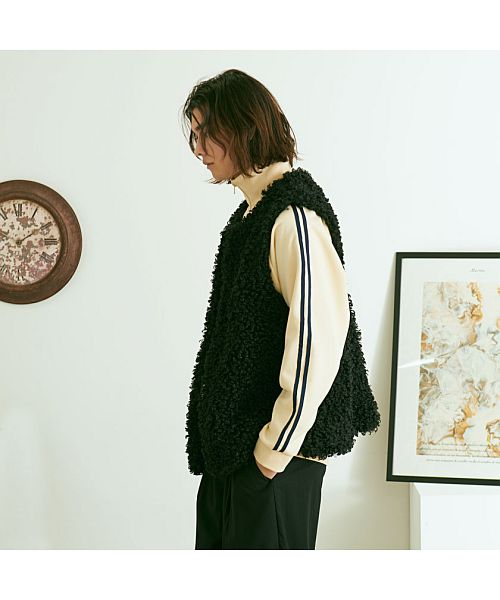 キャバリア CavariA CavariA プードルファーベスト もこもこ