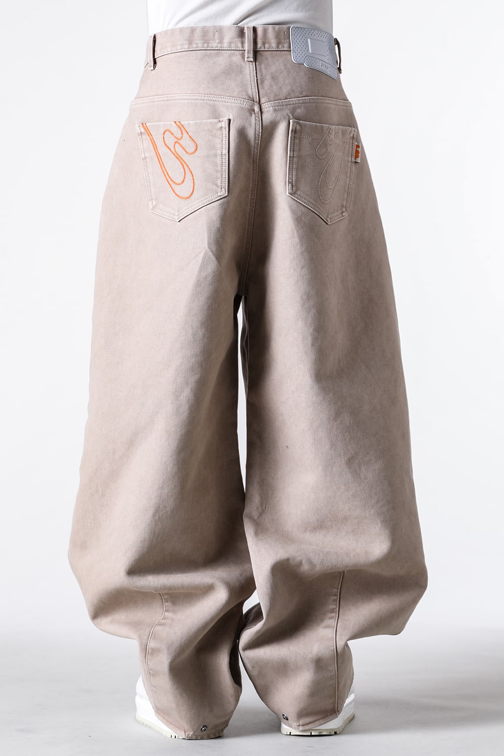 ピーディーエフ PDF Leggenda Pants (Beige) Beige