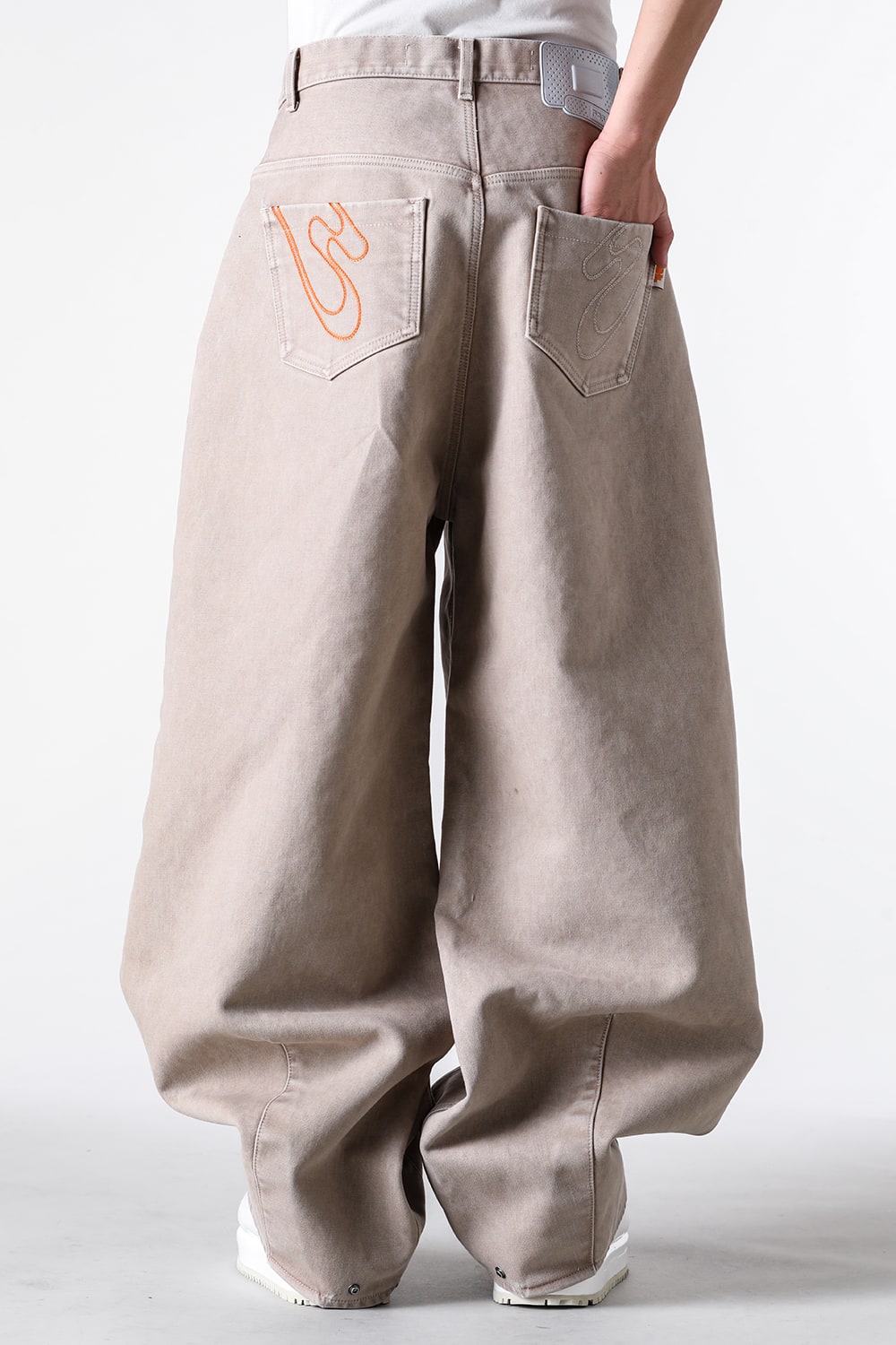 ピーディーエフ PDF Leggenda Pants (Beige) Beige