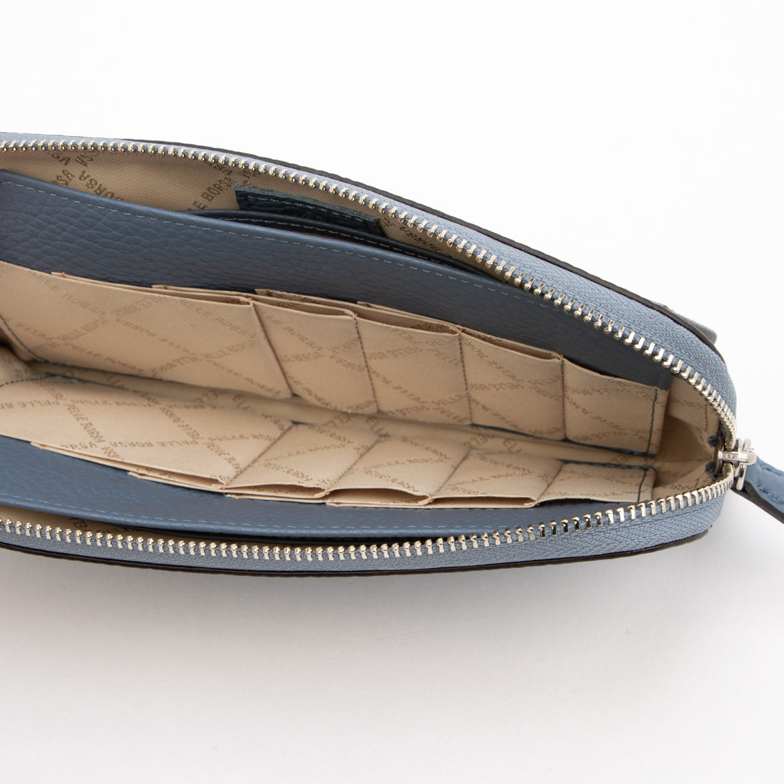 ペレボルサ PELLE BORSA ラウンド長財布 (サックス) サックス