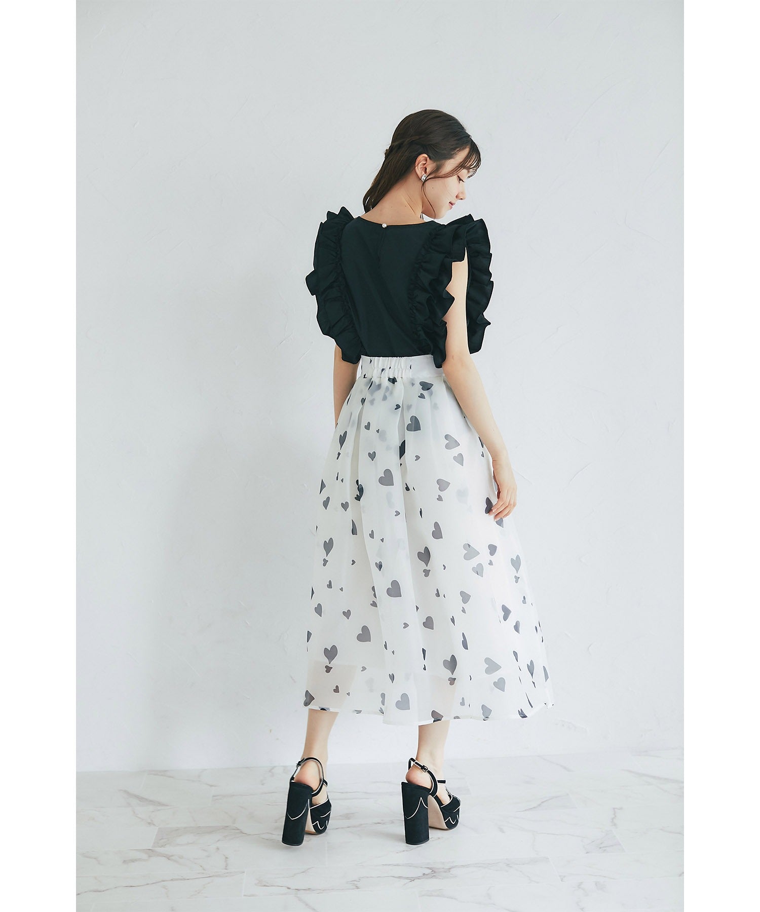 トッコクローゼット tocco closet サイドフリルブラウス (グレイッシュピンク) グレイッシュピンク