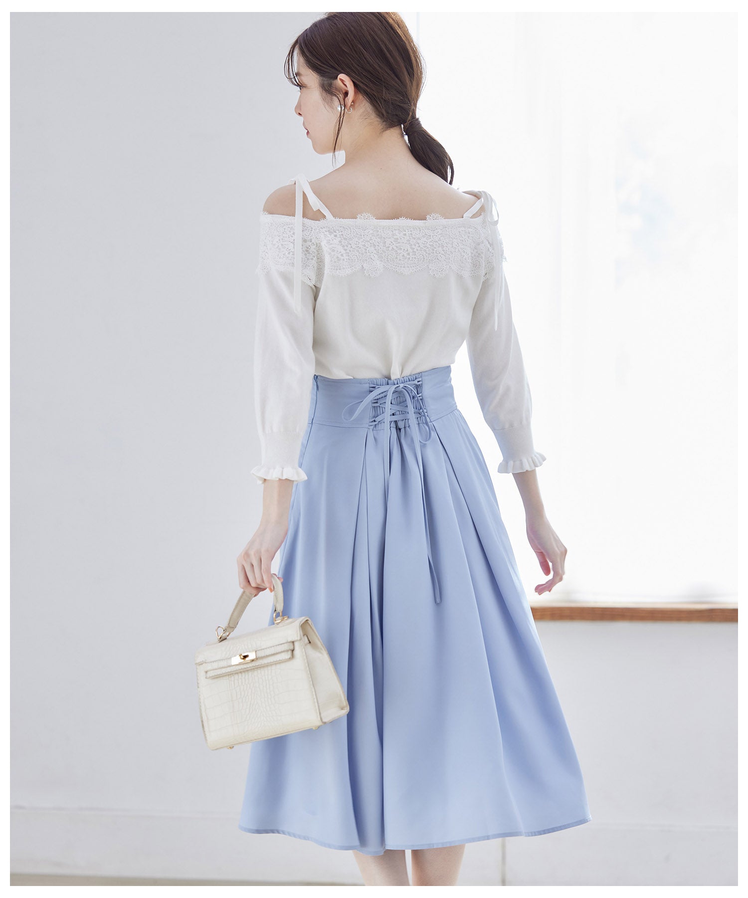 トッコクローゼット tocco closet バックレースアップハートカットハイウエストタックフレアスカート (グレイッシュブルー) グレイッシュブルー