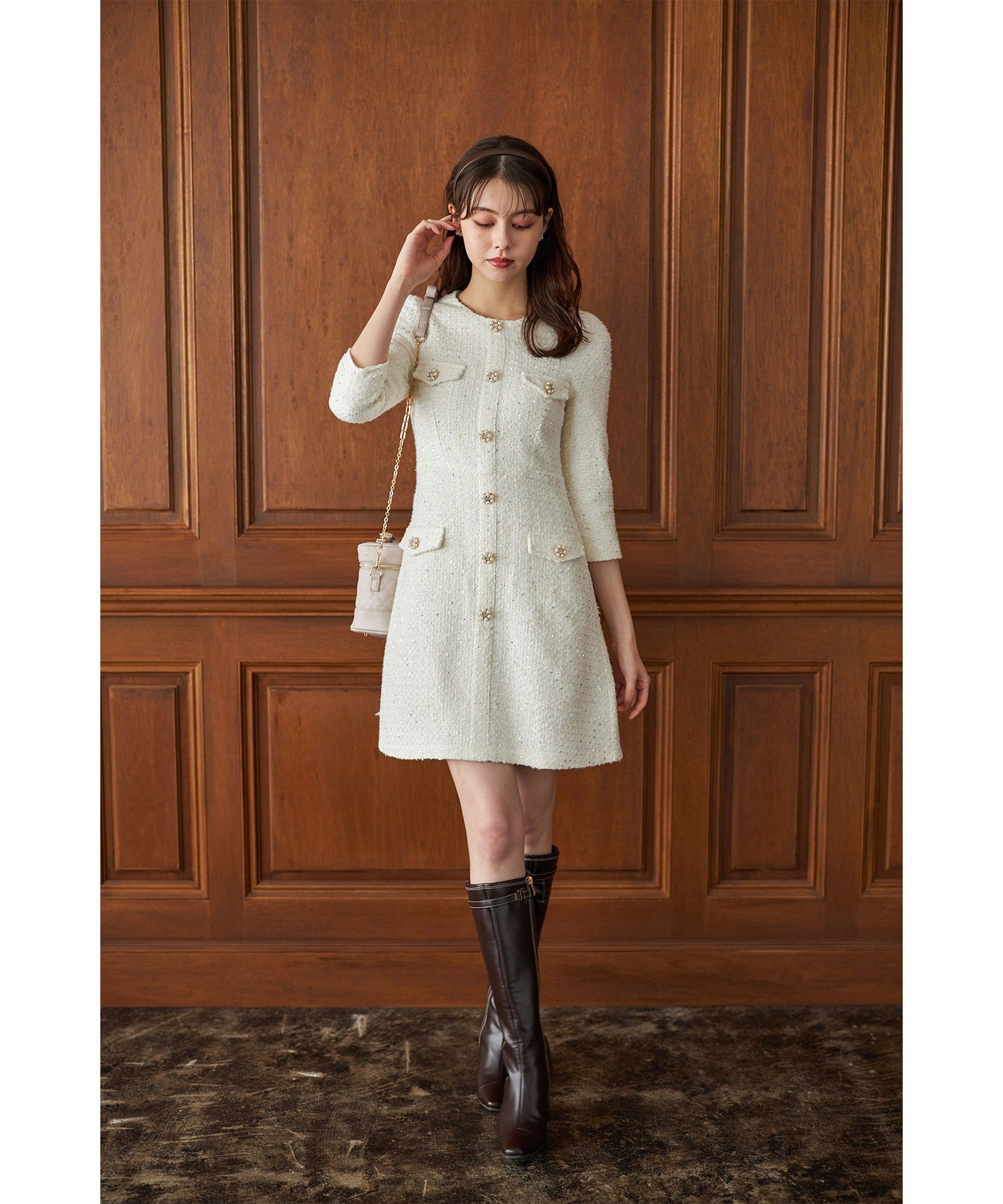 トッコクローゼット tocco closet 假口袋附珍珠珠飾鈕扣亮片呢子迷你連衣裙