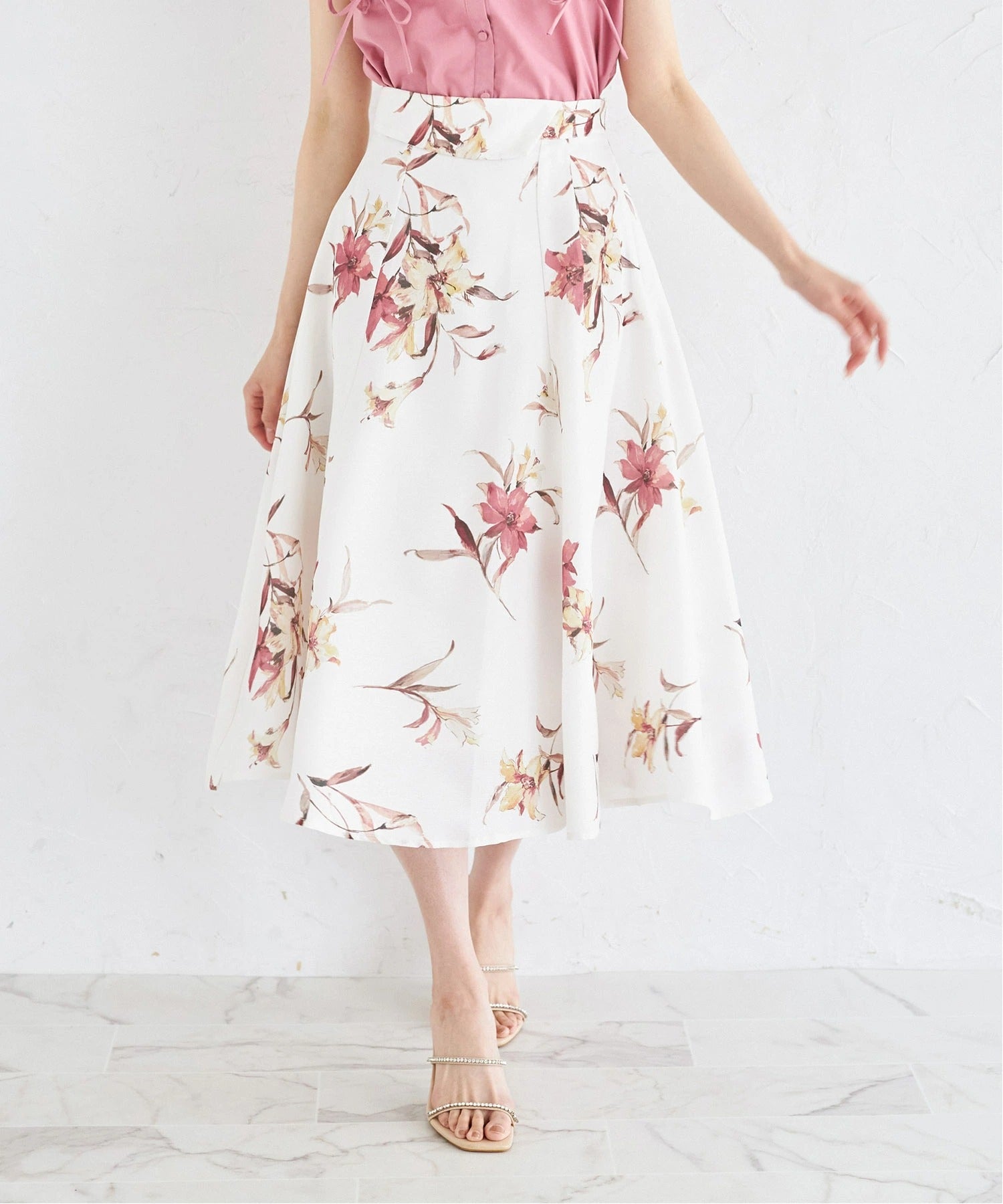 トッコクローゼット tocco closet ウエストアシメ切り替えフラワープリントフレアスカート ピンク