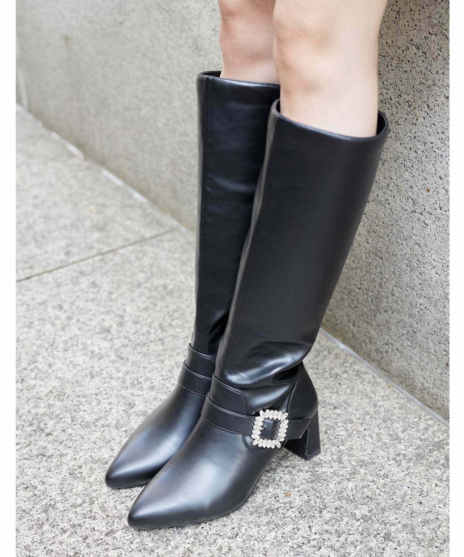 トッコクローゼット tocco closet ベルトデザインバックルビジュー付きロングブーツ ブラック