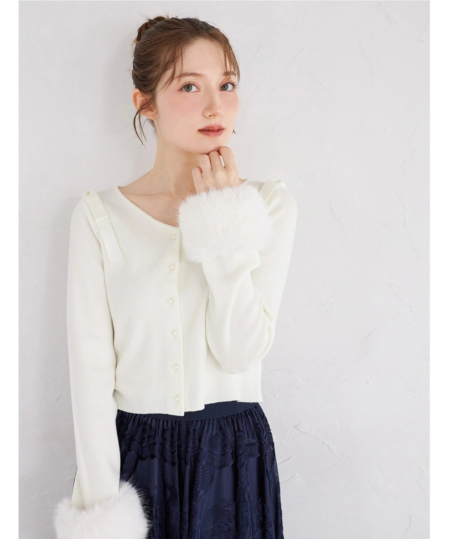 トッコクローゼット tocco closet 2WAYファー付き肩リボンニットカーディガン ホワイト