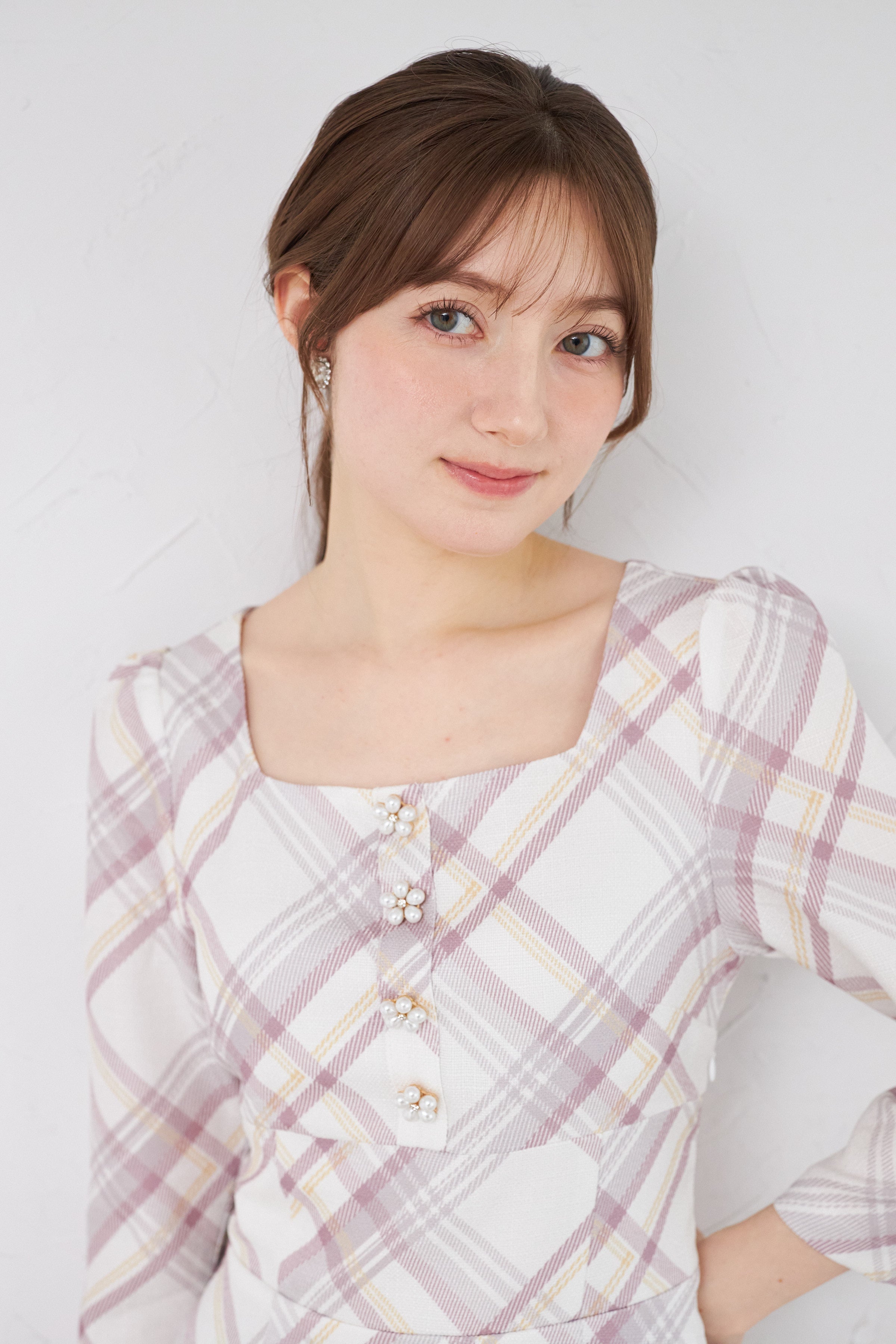 トッコクローゼット tocco closet フラワーモチーフ飾り釦ツイードライクチェックワンピース ピンク