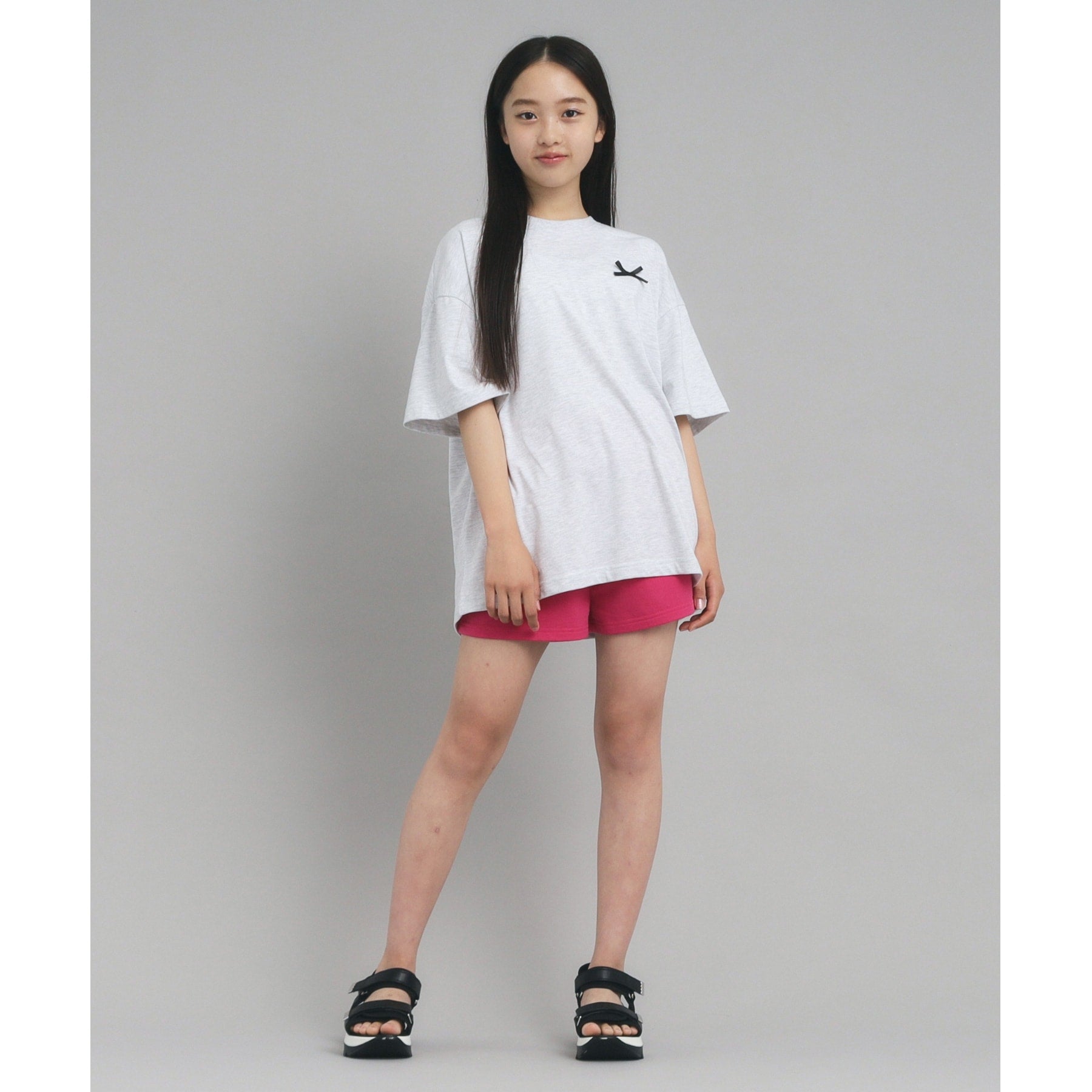 ピンク ラテ PINK-latte バックフォトプリントTシャツ