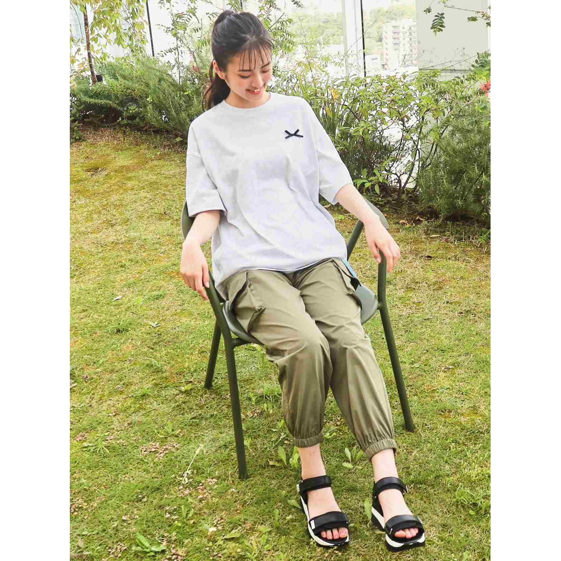 ピンク ラテ PINK-latte バックフォトプリントTシャツ