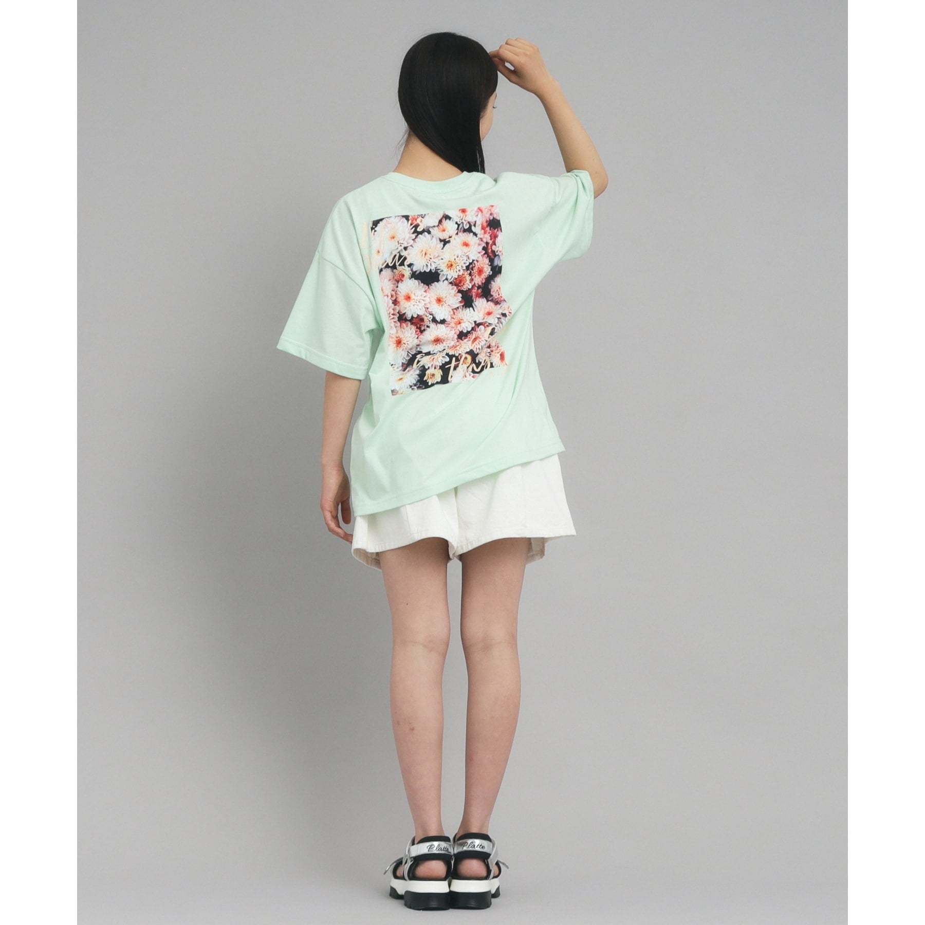 ピンク ラテ PINK-latte バックフォトプリントTシャツ