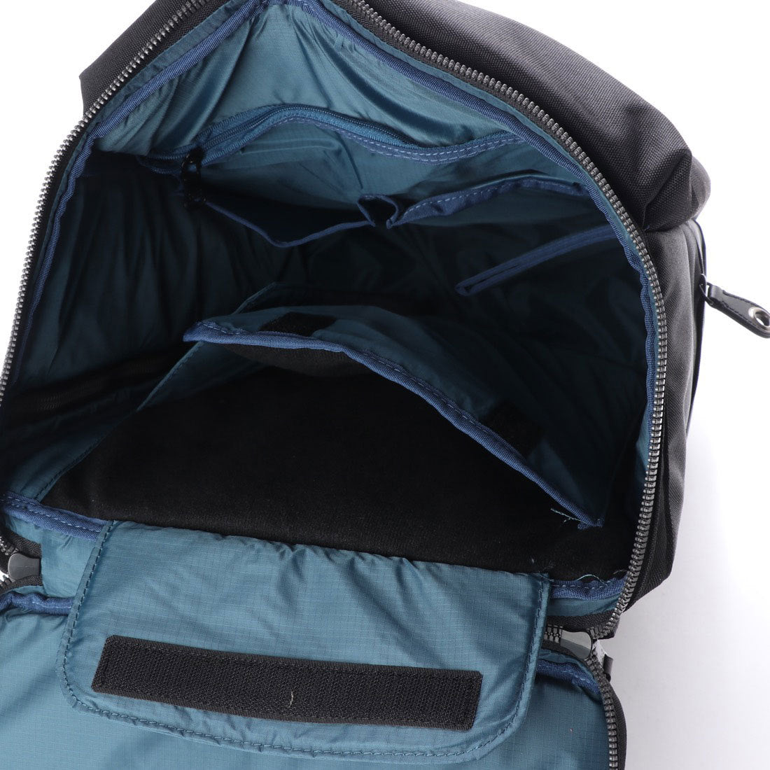 ピー・アイ・ディー P.i.d 3WAYバッグ