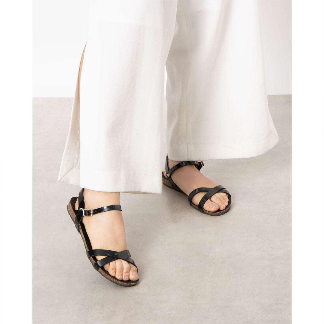 プラクトン PLAKTON サンダル (BLACKエナメル BLACKソール) BLACKエナメル BLACKソール