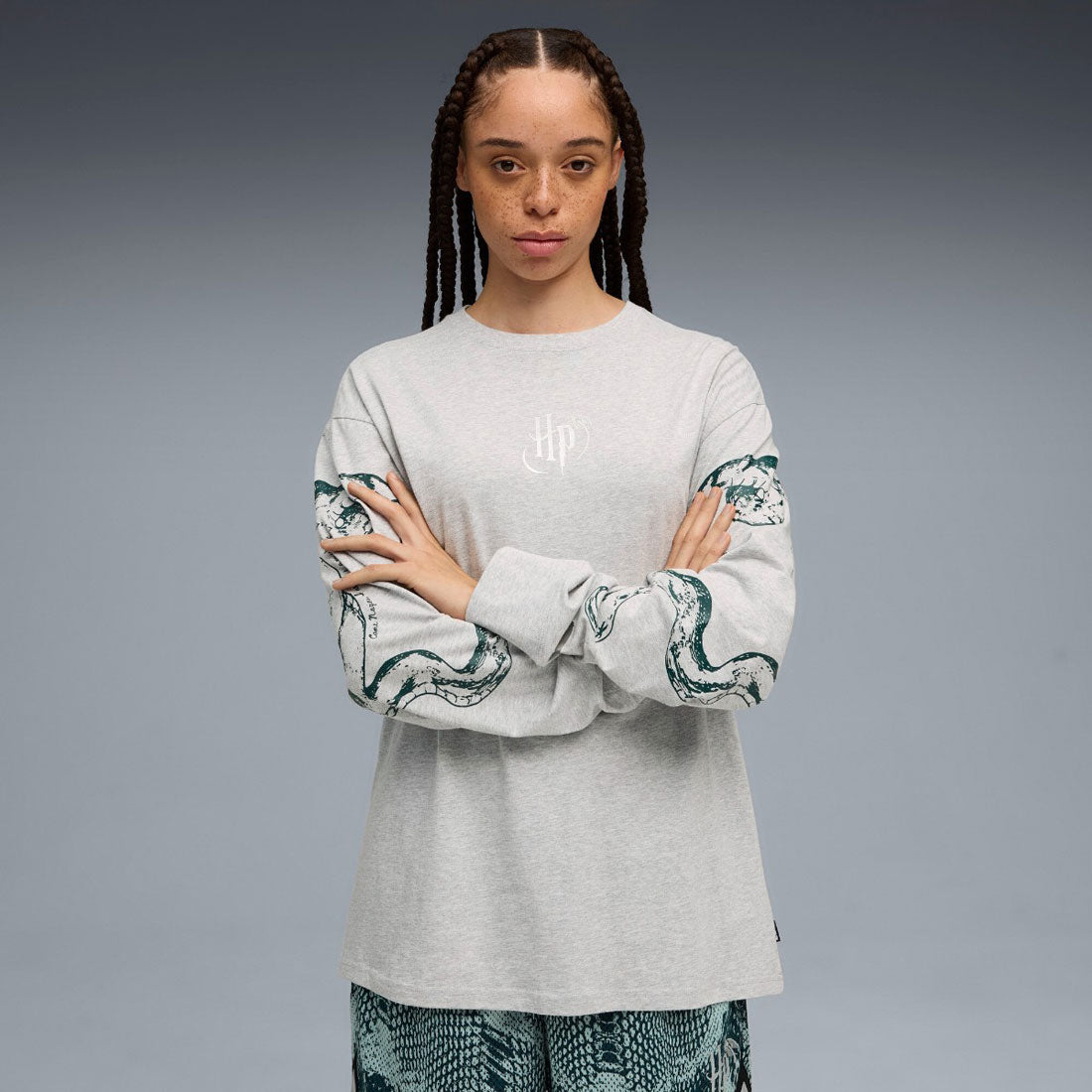 プーマ PUMA フープス×ハリーポッター 長袖Tシャツ(HOOPS X HARRY POTTER LS TEE) (Light Gray Heather) Light Gray Heather