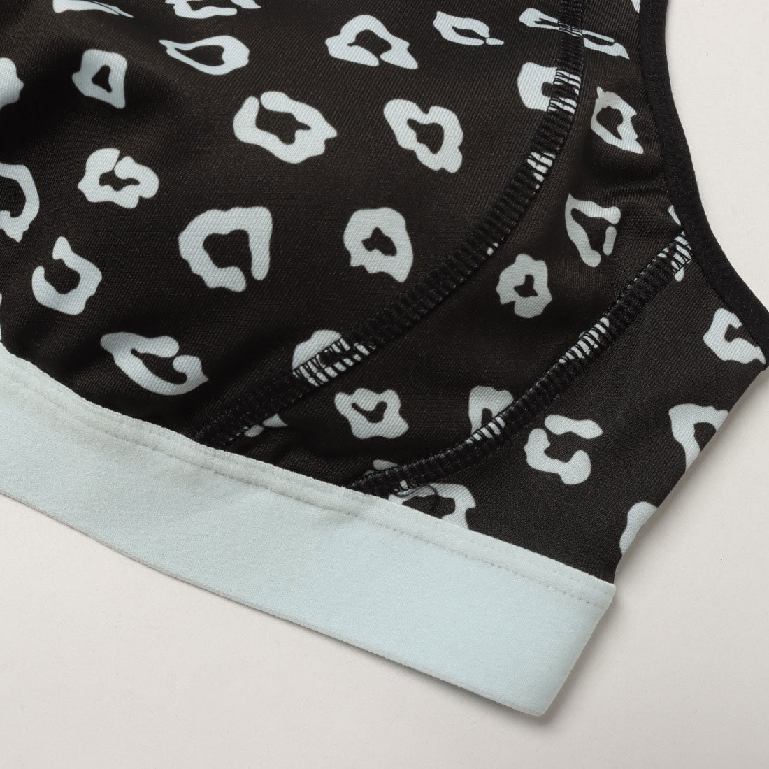 プーマ PUMA レディース ウィメンズ トレーニング トレイン エッジ スポーツ ブラトップ AOP ミディアムサポート 527995 (パープル) パープル