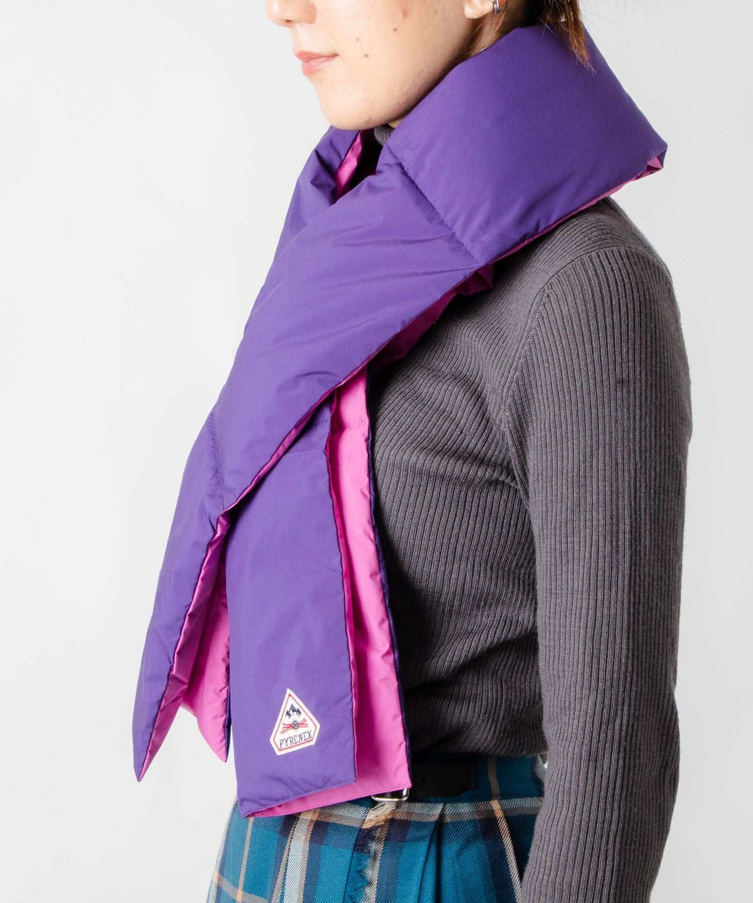 pirenex pyrenex luciana消聲器中性husx hus hus 005男士down down comfler lucian徽標水 - 培訓補丁呈現禮物