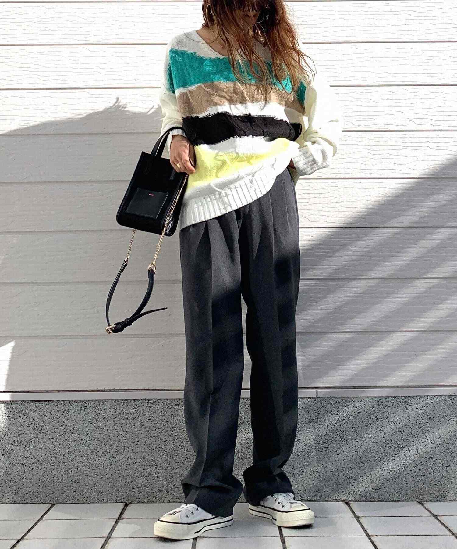 キュー Q 4色ニュアンスボーダーニット