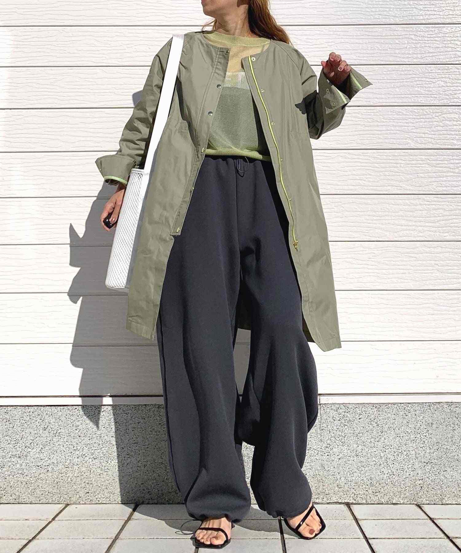 キュー Q ノーカラードット釦コート