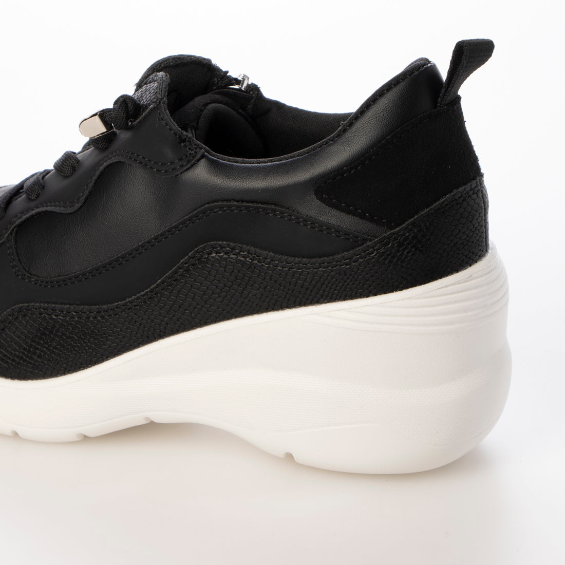 ラウンドアバウト Round About ヒールアップスニーカー (ブラックコンビ) ブラックコンビ