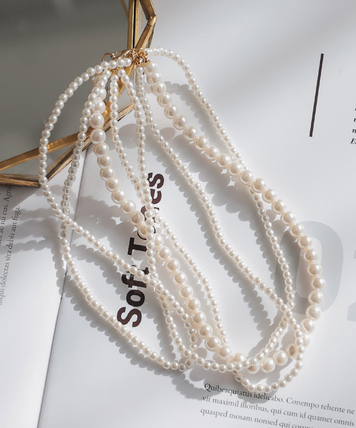 レティカ Retica 4連パールフォーマルデザインネックレス パーティー (ホワイト) ホワイト