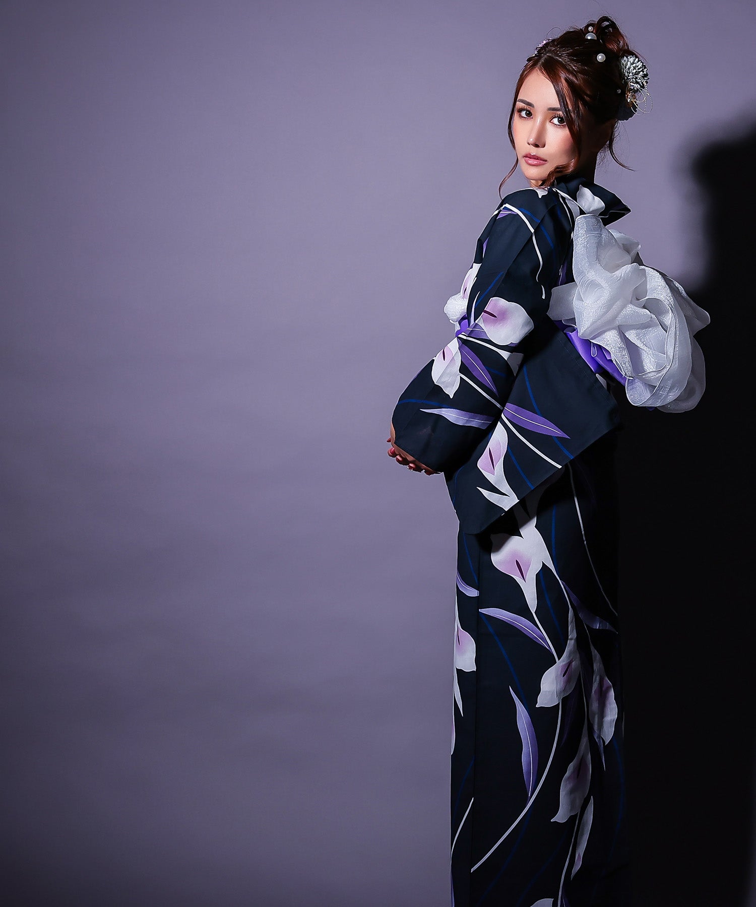 レティカ Retica 浴衣レディース濃紺 しっとり菖蒲の花 ゆかた 3点セット 浴衣 作り帯 下駄 (ネイビー) ネイビー