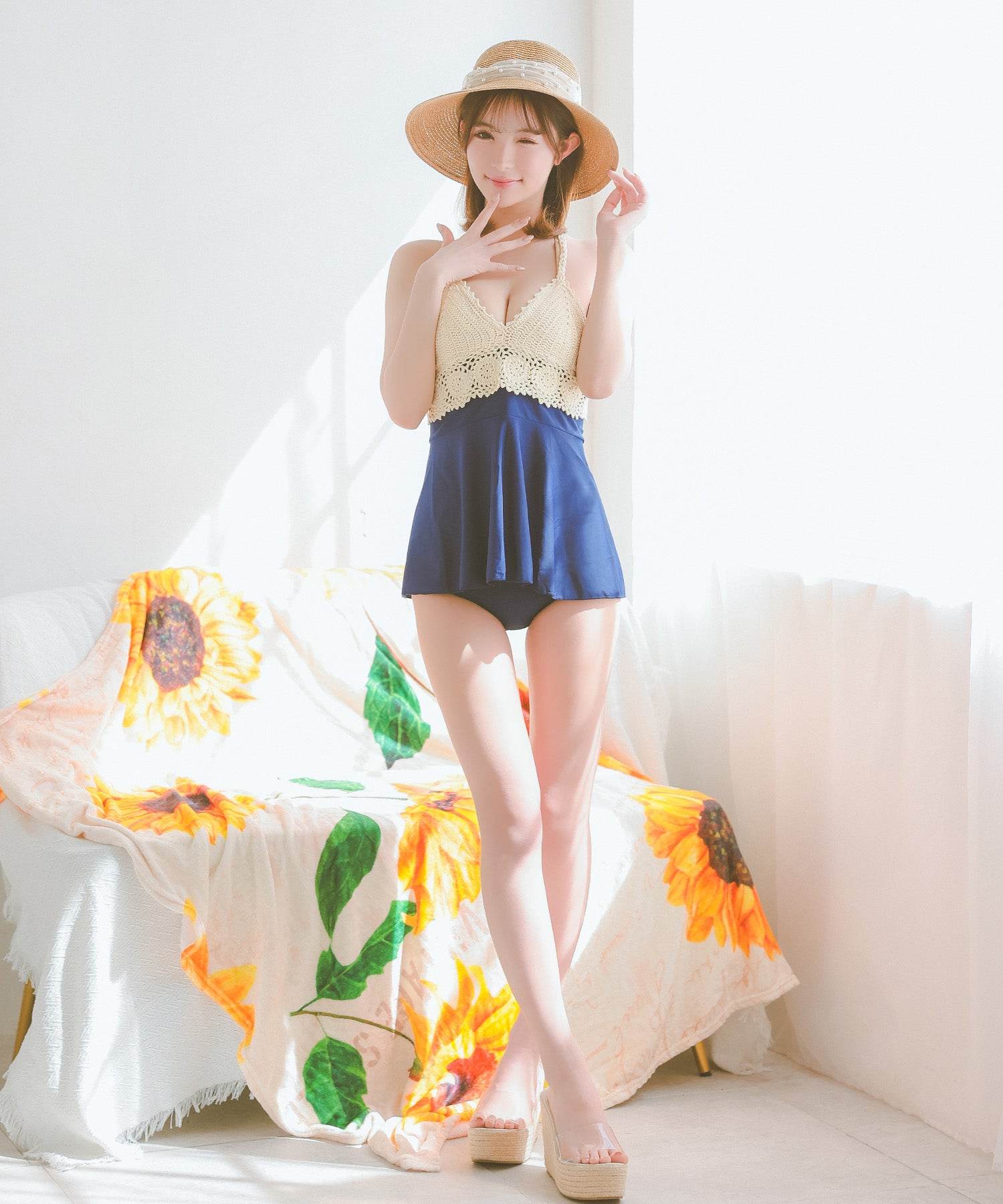 レティカ Retica 水着レディース クロシェ編み ホルターネック 韓国風 体型カバー ガーリー ワンピースビキニ【返品不可商品】 (クリーム×ブルー) クリーム×ブルー