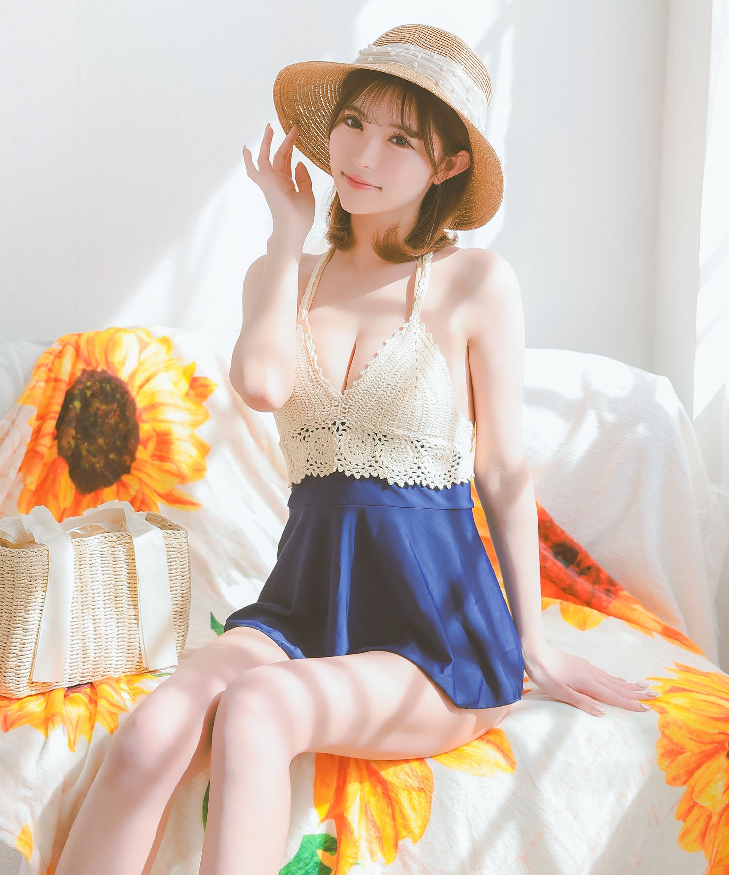 レティカ Retica 水着レディース クロシェ編み ホルターネック 韓国風 体型カバー ガーリー ワンピースビキニ【返品不可商品】 (クリーム×ブルー) クリーム×ブルー